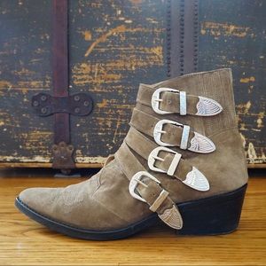 TOGA PULLA - Buckled Ankle Boots